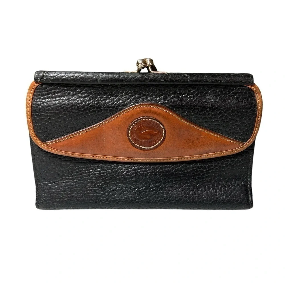 Vintage Dooney & Bourke Wallet Black Pebble Leather Clutch KISS lock